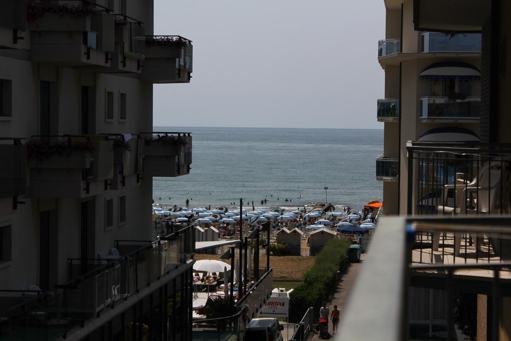 Hotel Azzorre Lido di Jesolo Eksteriør bilde