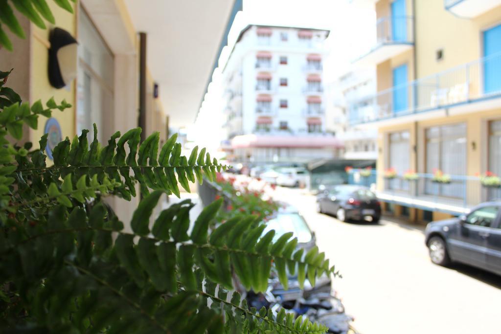 Hotel Azzorre Lido di Jesolo Eksteriør bilde