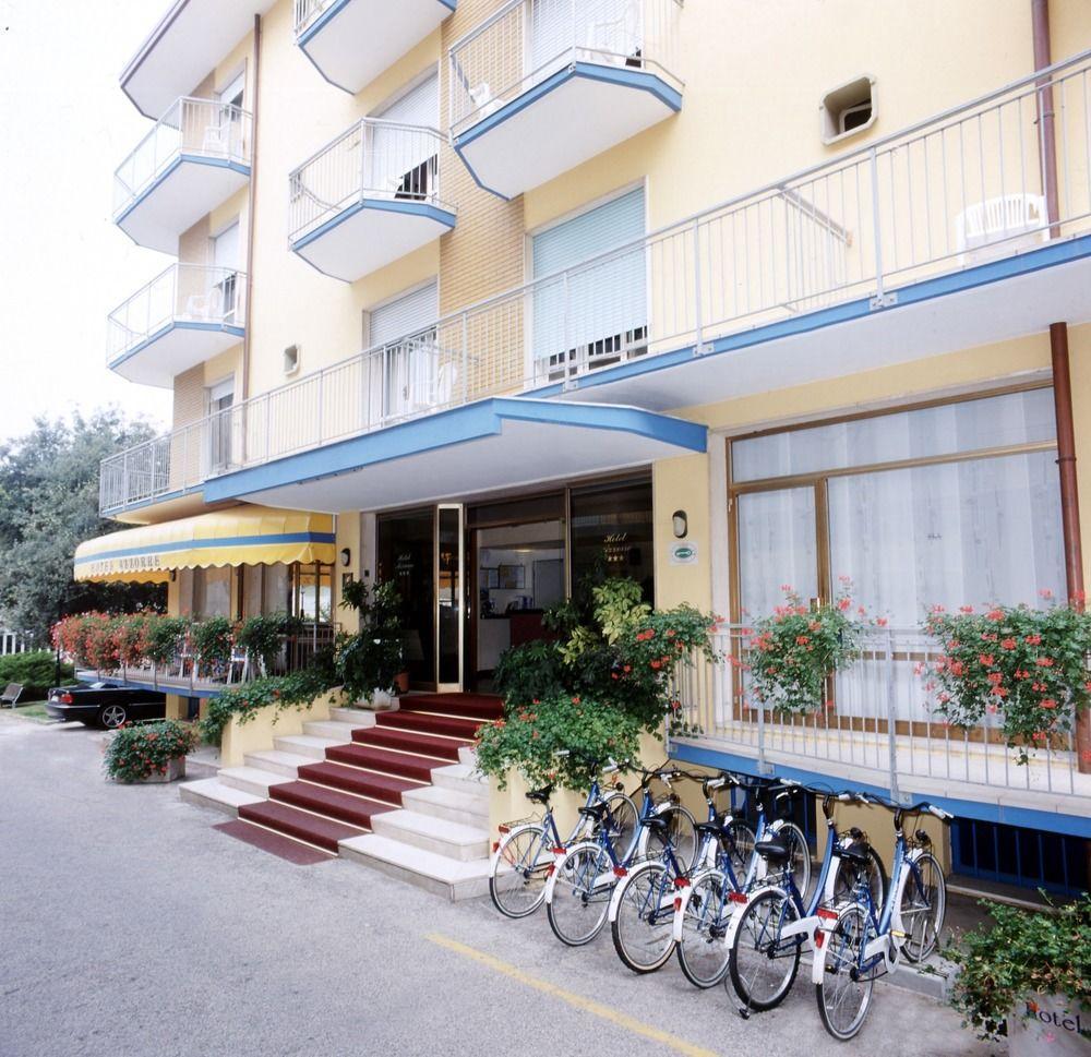 Hotel Azzorre Lido di Jesolo Eksteriør bilde