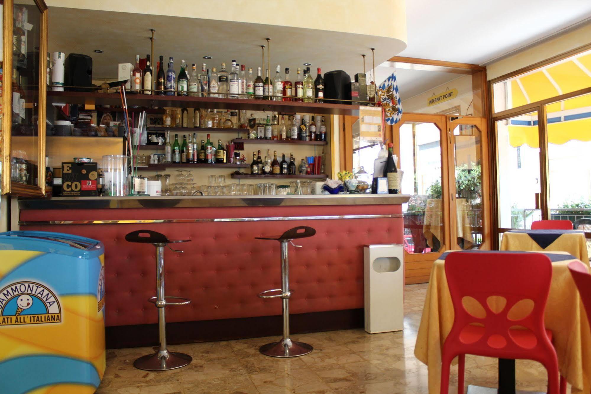 Hotel Azzorre Lido di Jesolo Eksteriør bilde