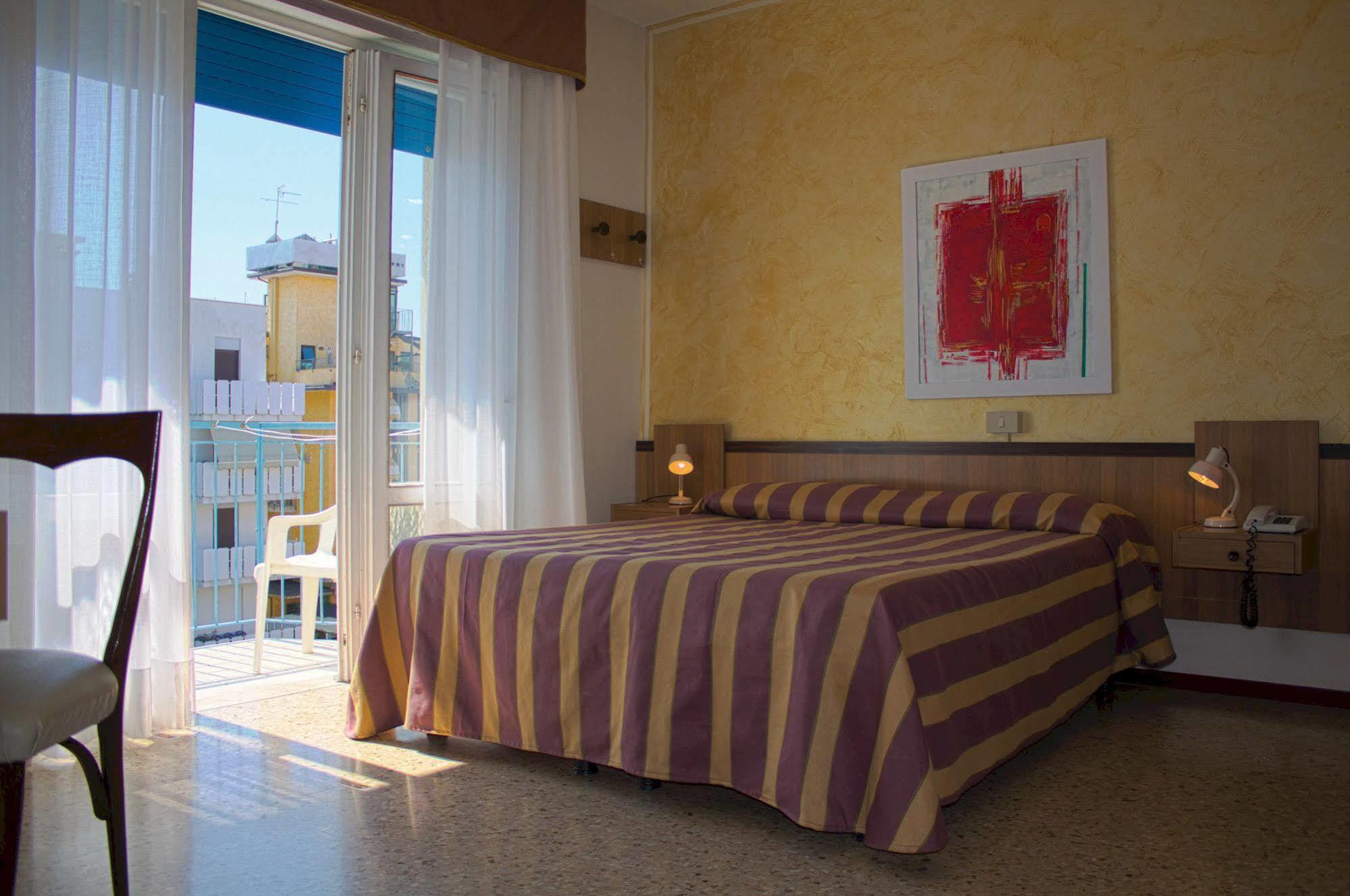 Hotel Azzorre Lido di Jesolo Eksteriør bilde